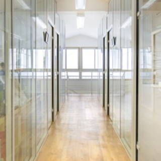 Bureau privé 30 m² 7 postes Coworking Rue Cardinet Paris 75017 - photo 3